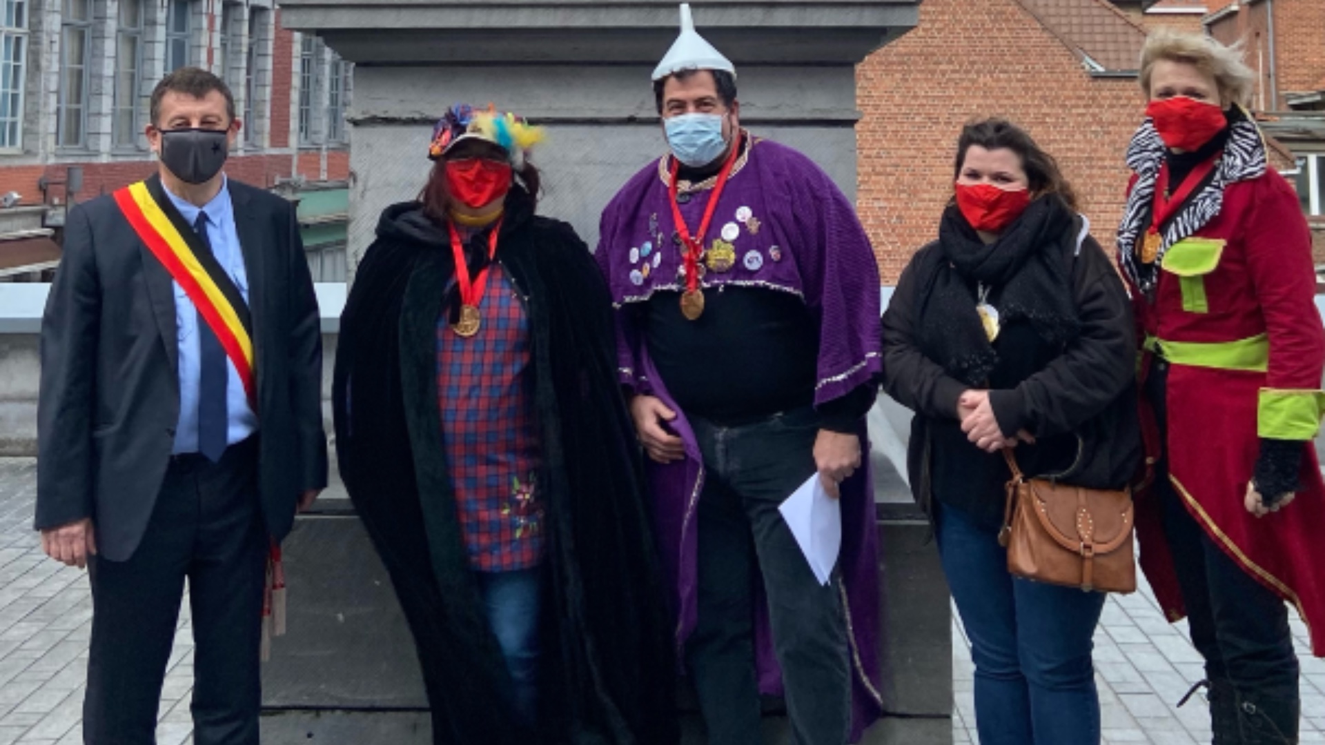 Tournai : remise symbolique des clés de la ville par Paul-Olivier Delannois en ce week-end de «carnaval»