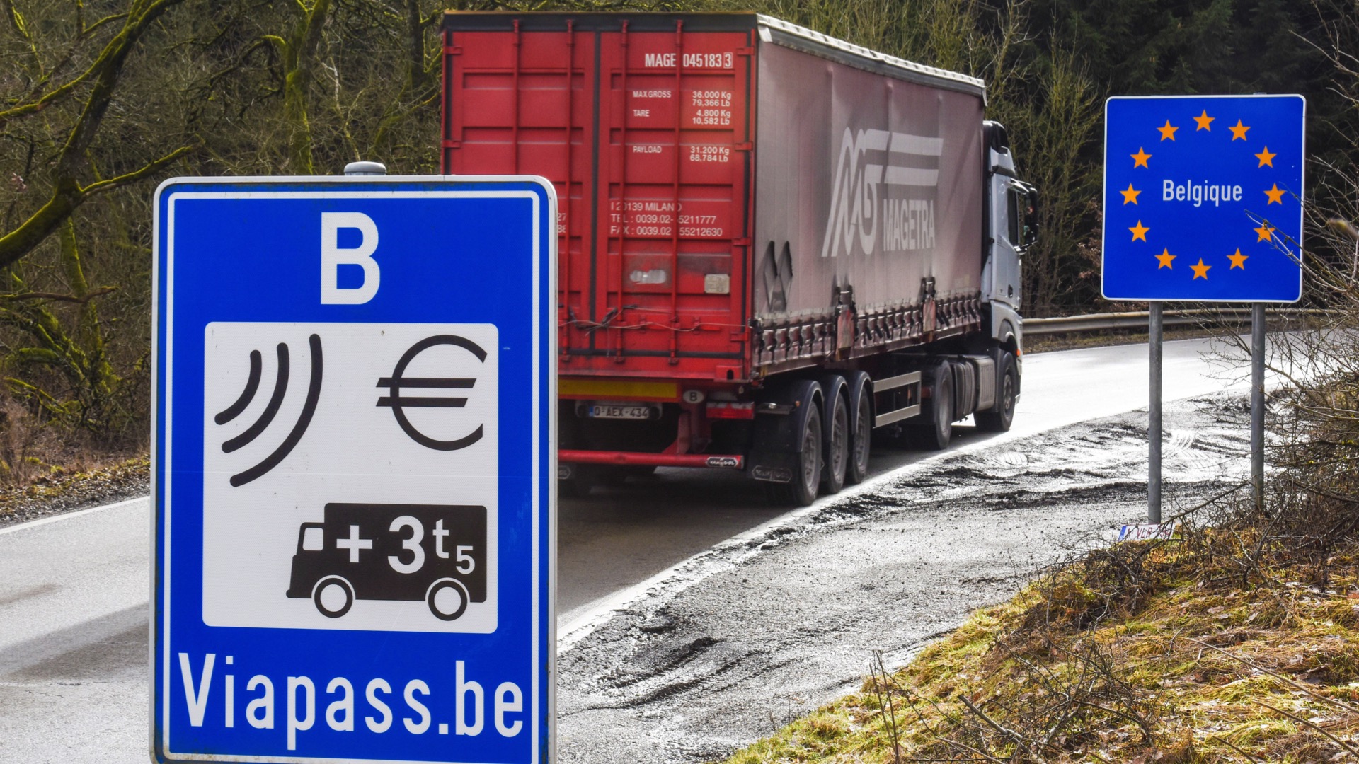 Projet d'interdiction de camions en transit dans la région des Hauts-de-France : davantage de poids lourds à Tournai ?