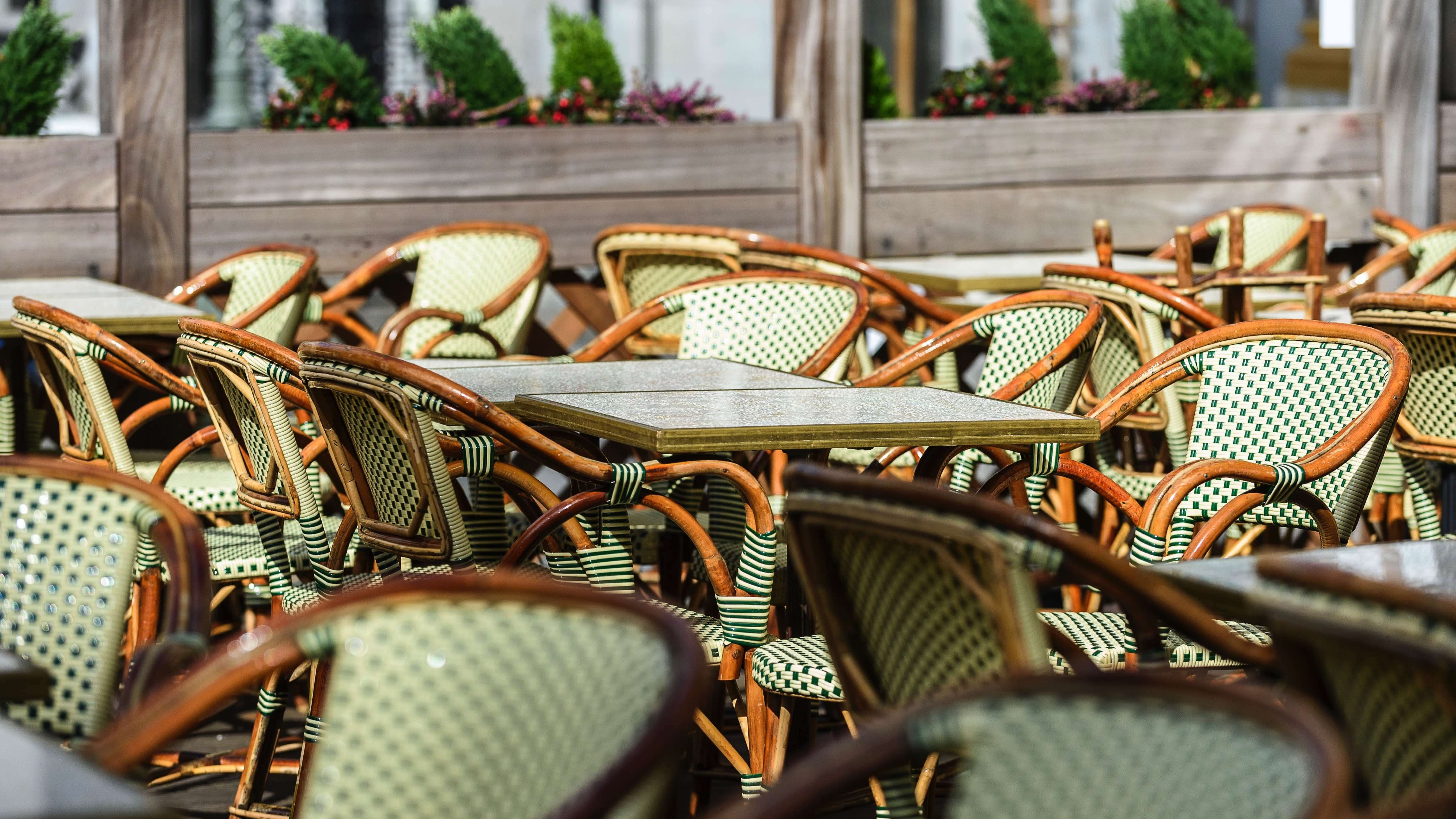 La Ville d'Enghien met à disposition des espaces pour l'aménagement ou l'agrandissement des terrasses des établissements HoReCa
