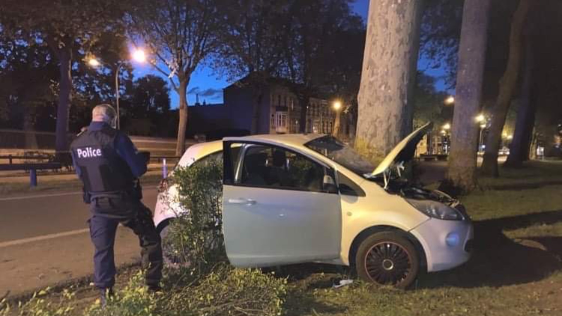 Accident au Boulevard Léopold à Tournai : le conducteur est décédé