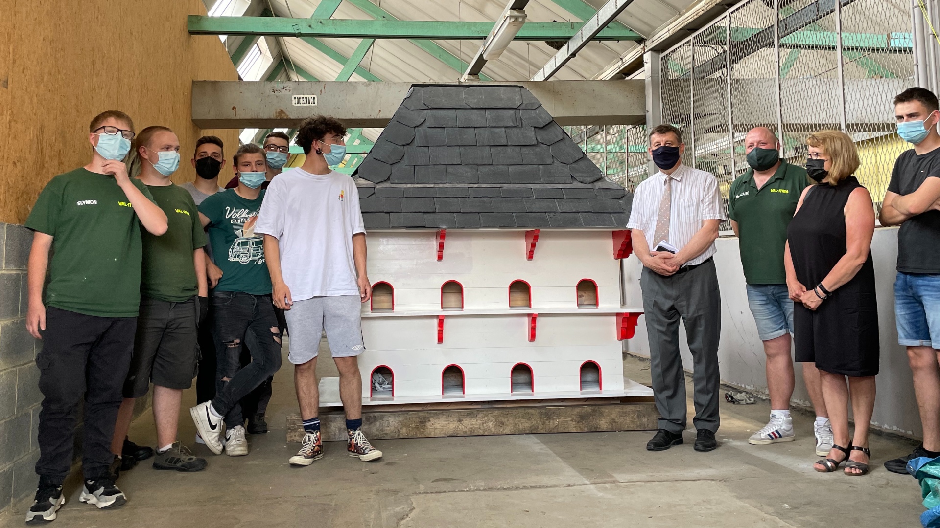 Tournai : inauguration des deux pigeonniers rénovés du Jardin de la Reine