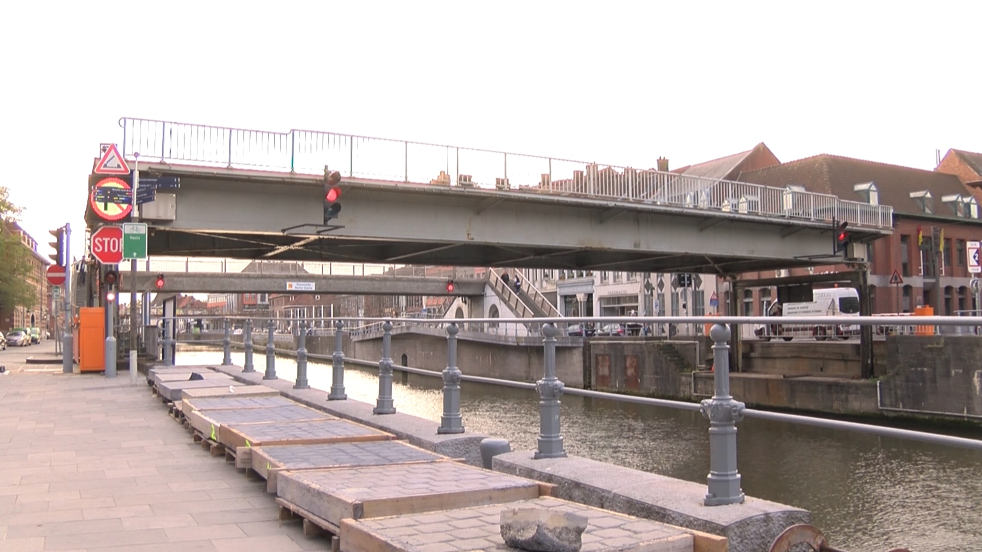 Le pont Notre-Dame de Tournai bloqué à la circulation jusqu’au 31 août : l'ouvrage va être remplacé et refait à l'identique