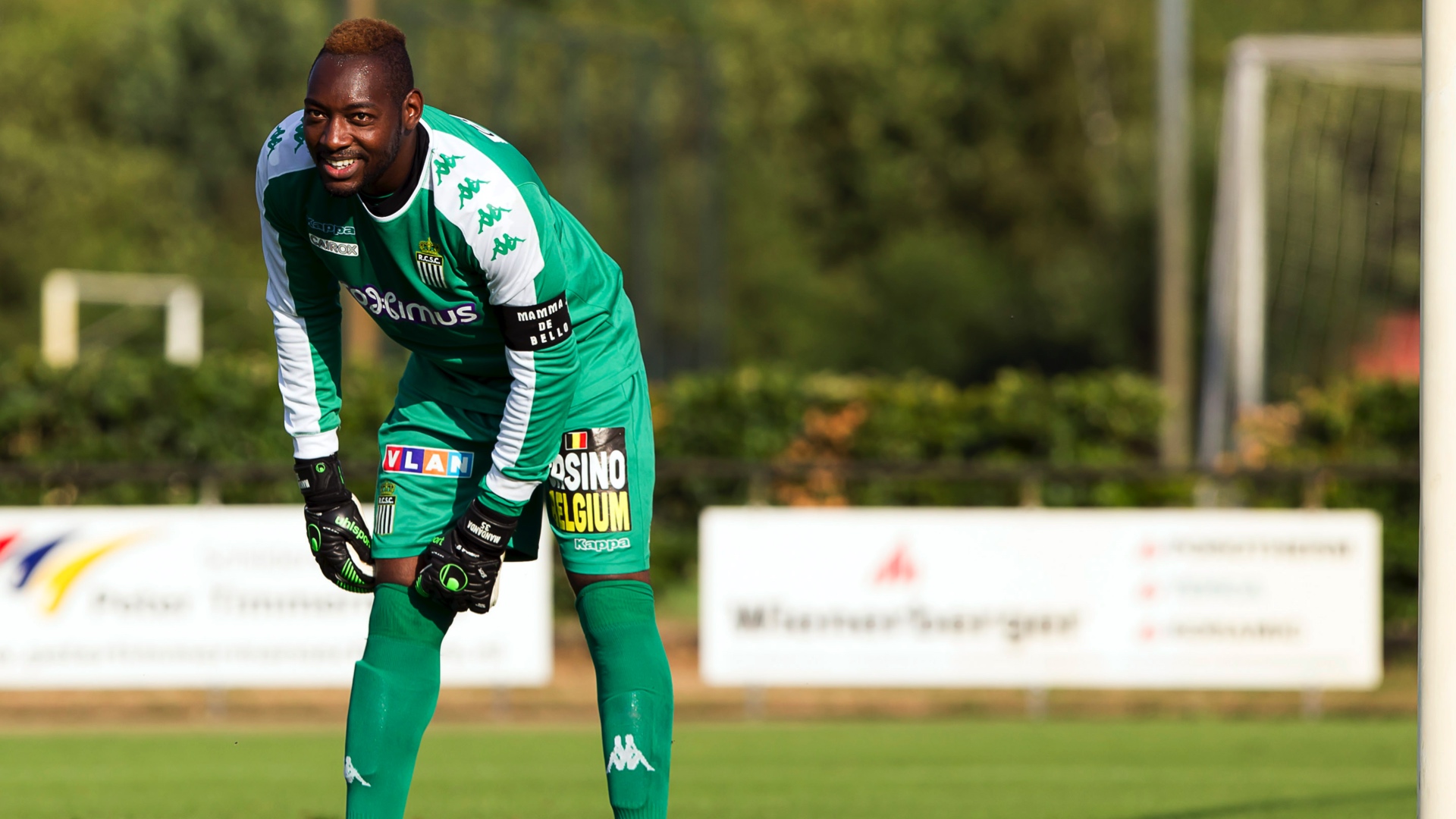 Parfait Mandanda signera à l'Excel Mouscron dès que le club pourra transférer